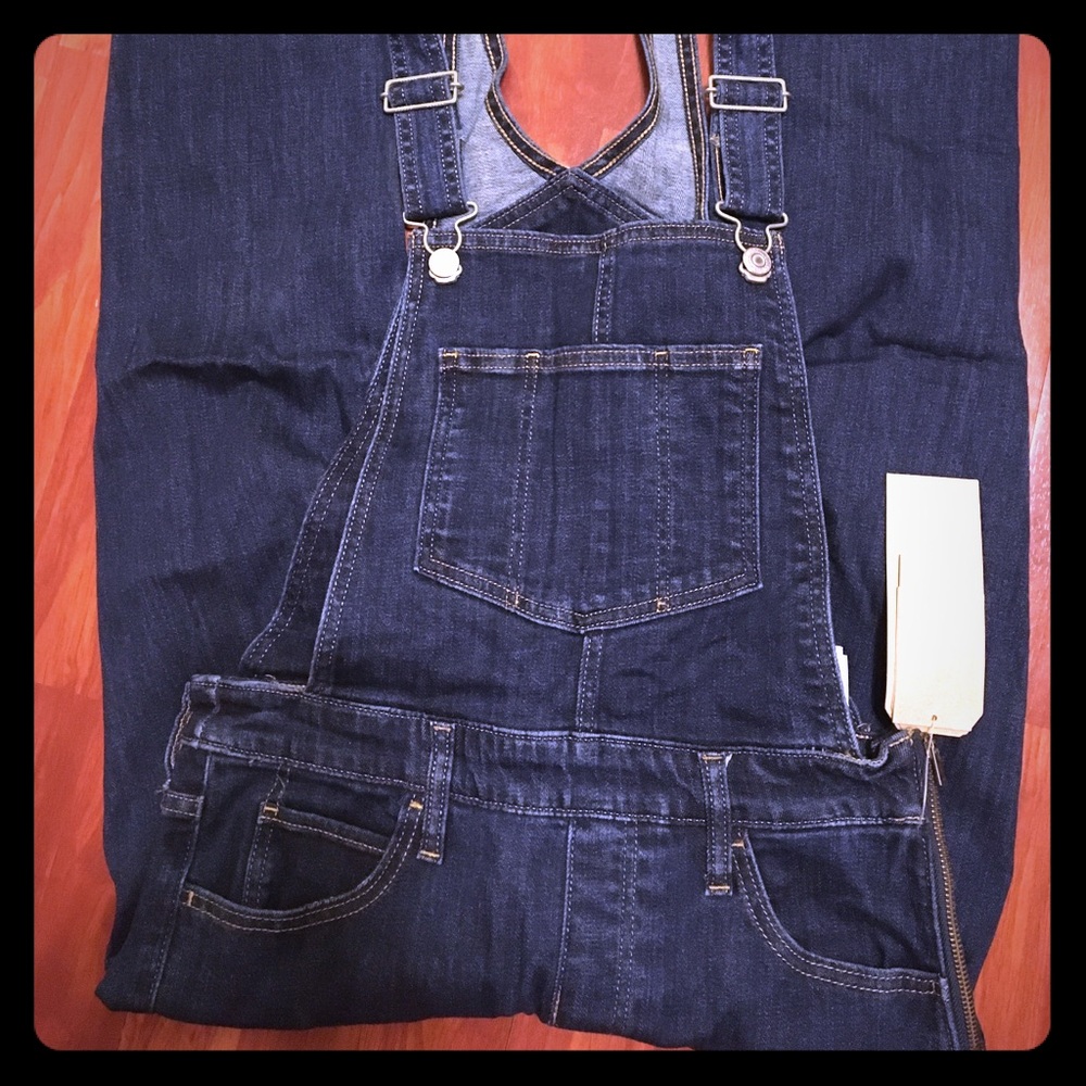 Levi’s skinny overalls